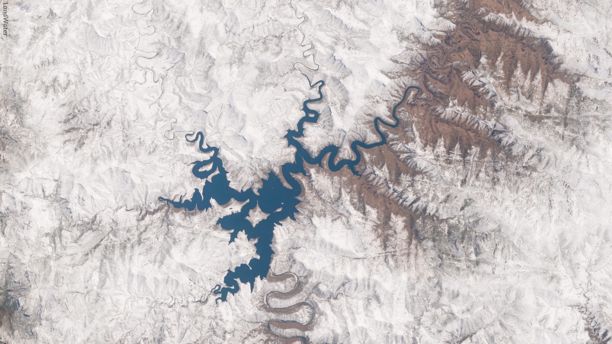 LandWater - 🛰 Sentinel-2A • ⏰ 09:47 SAST (UTC+2) 🗓 22 September 2024 🇱🇸 ...