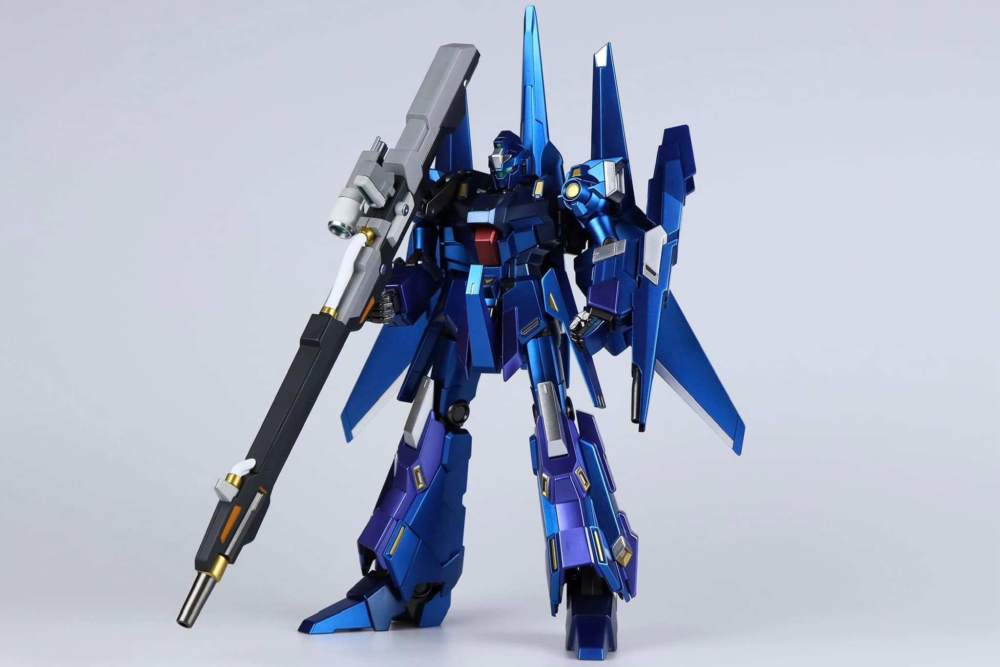 Finally finished my HG RGZ-95-c REZEL (commander type)!