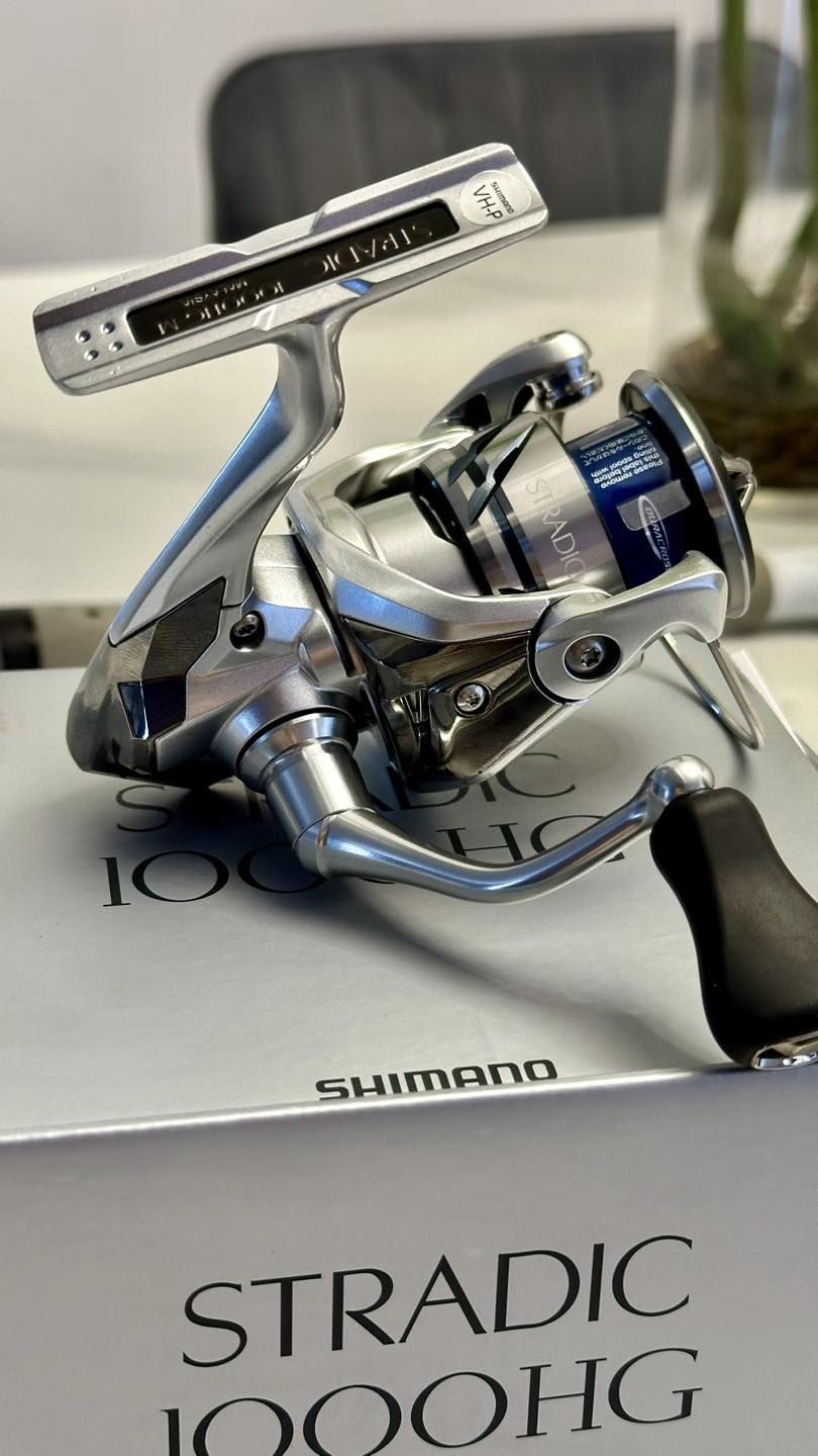 reel shimano stradic 1000hg FM Spinning the Stradic can be used for trout fishing or pike fishing Shimano Stradic FM Spinning Reel