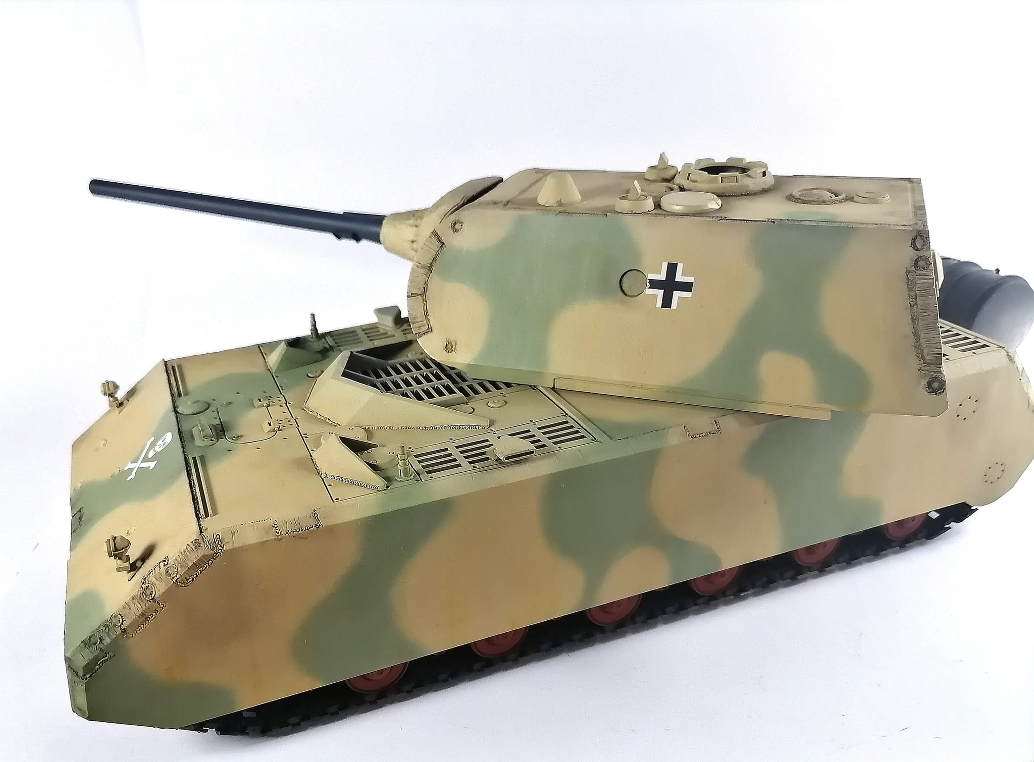 In process Maus in 1:72 from Dragon . Spring 1946