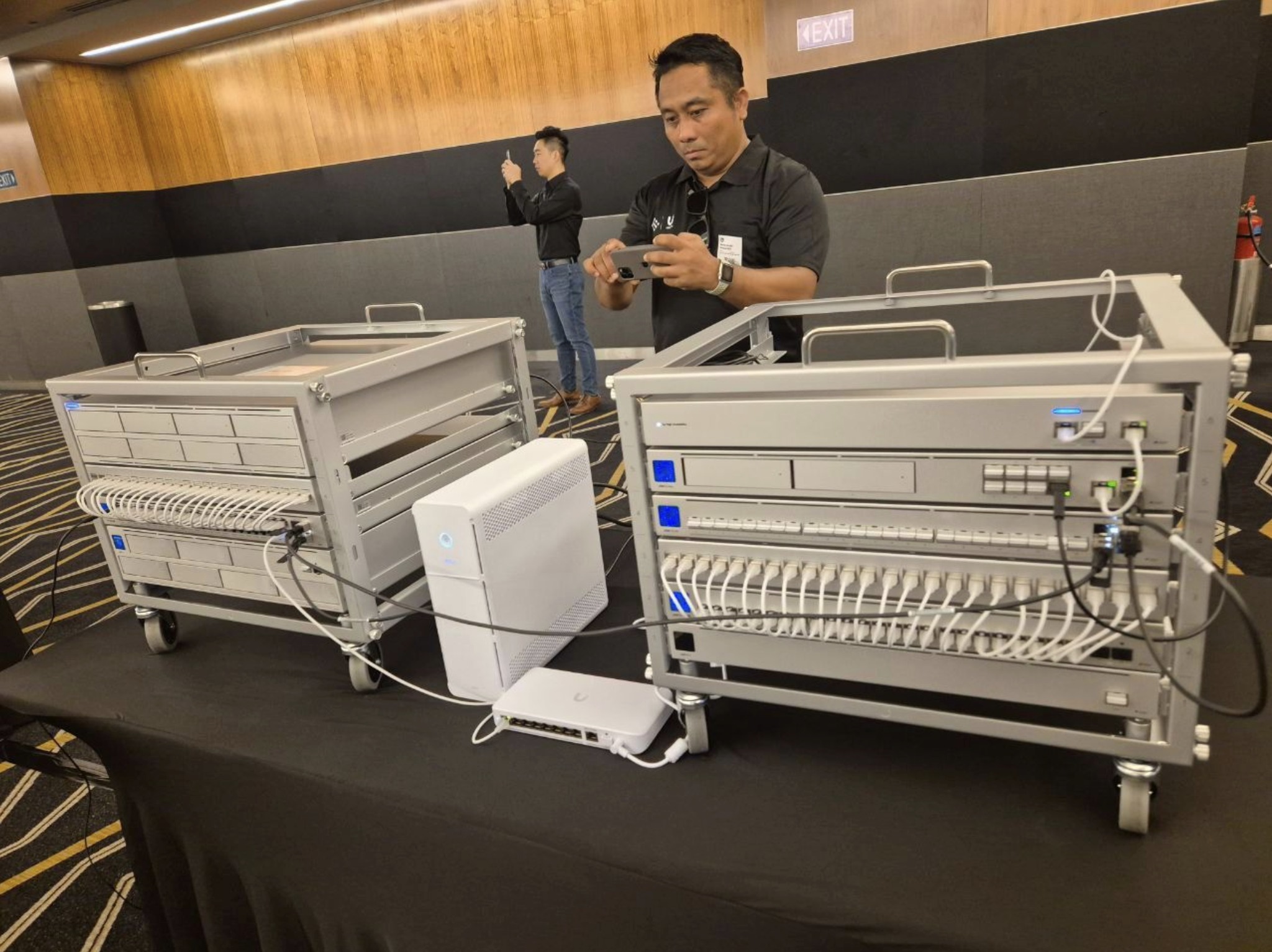 Ubiquiti Singapore - UniFi help you rethink IT and save cost 💪 Visit ...