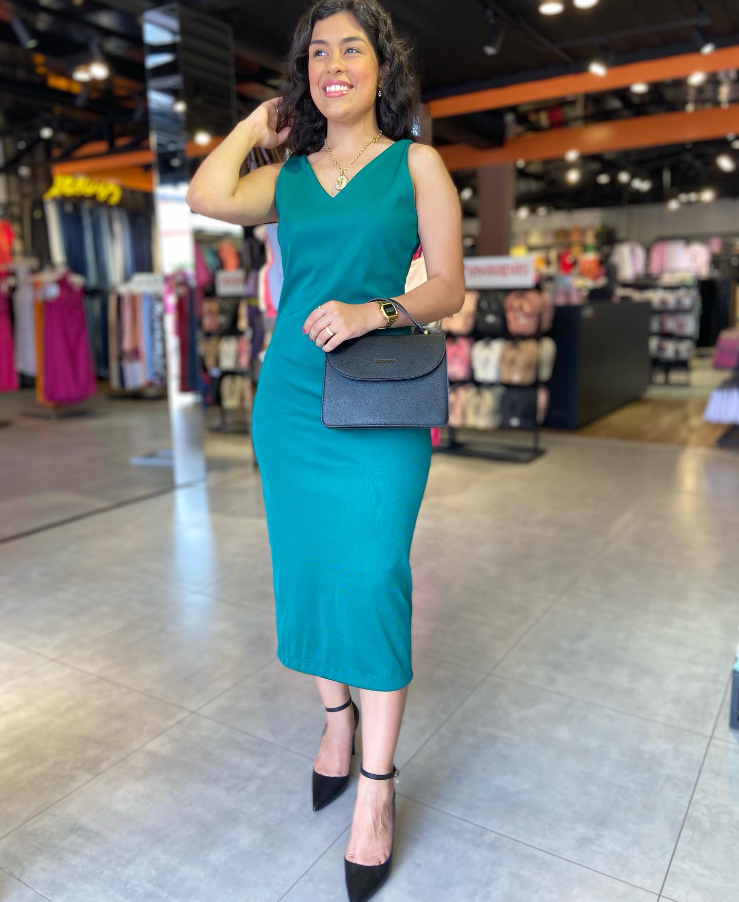Look Containers - ️Arraste para o lado 👈🏻e confira os...