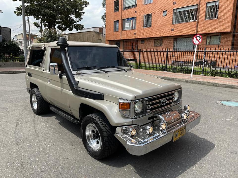 Vendo Toyota LAND cruiiser fj73 Japonesa motor 4.5cc modelo 1987 en ...