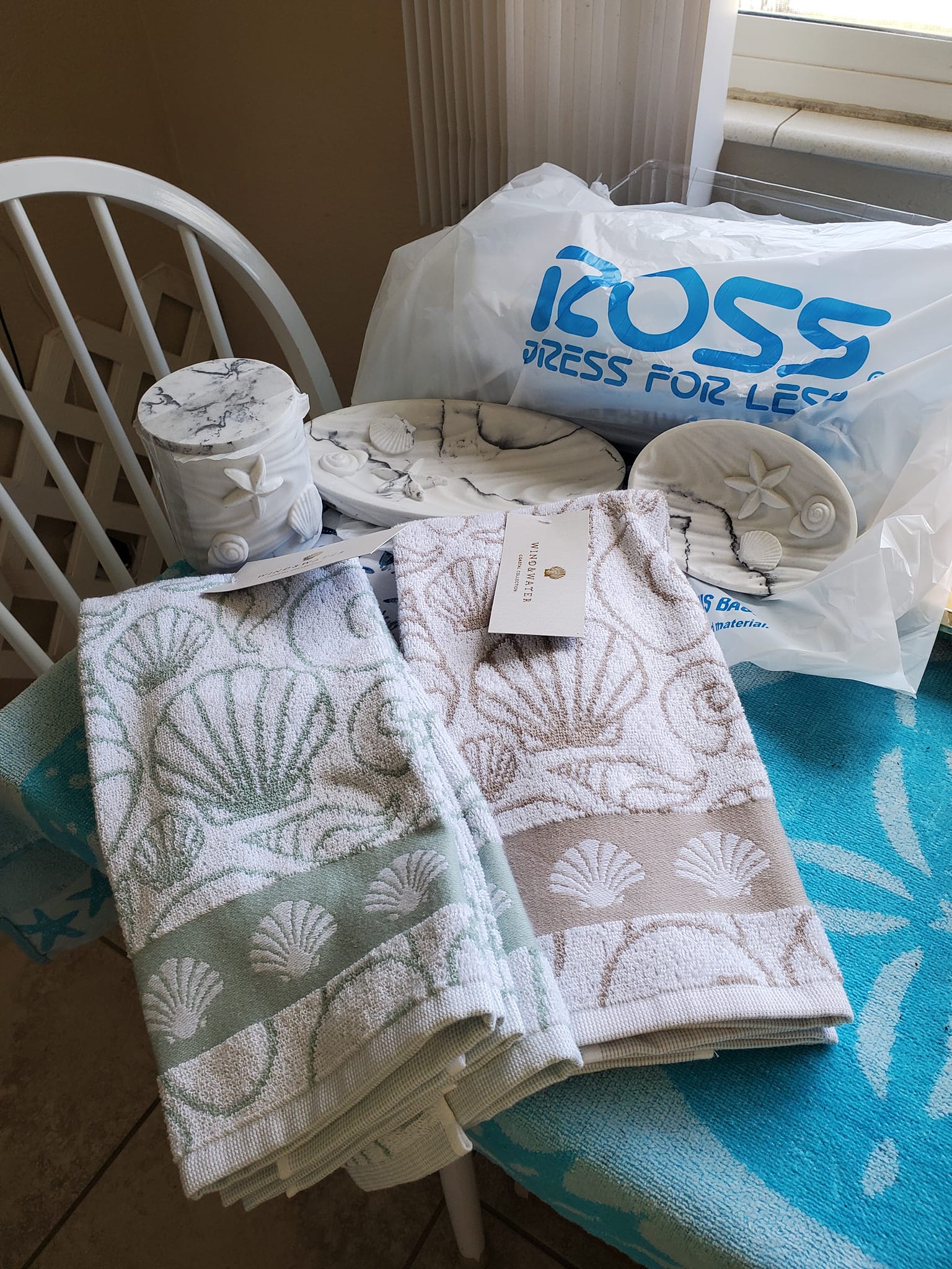 ross dress for less beach towels Finding Coastal Items at October 2023 Young Beautiful African American Shoe Size (UK):12