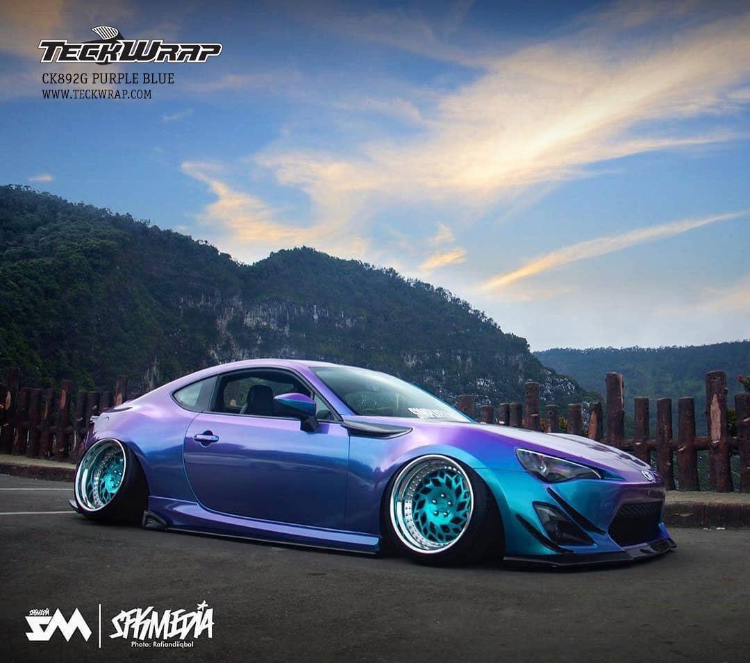 TeckWrap CK892G Purple blue chameleon metallic. Order this amazing