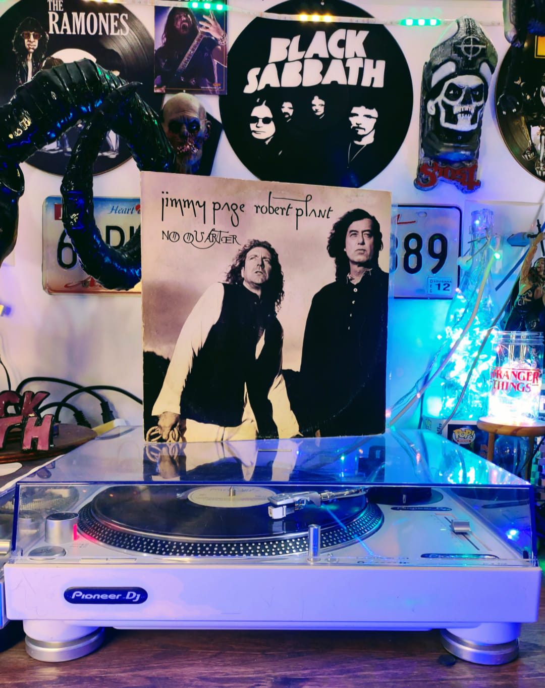 On October 14, 1994: Jimmy Page & Robert Plant released the album