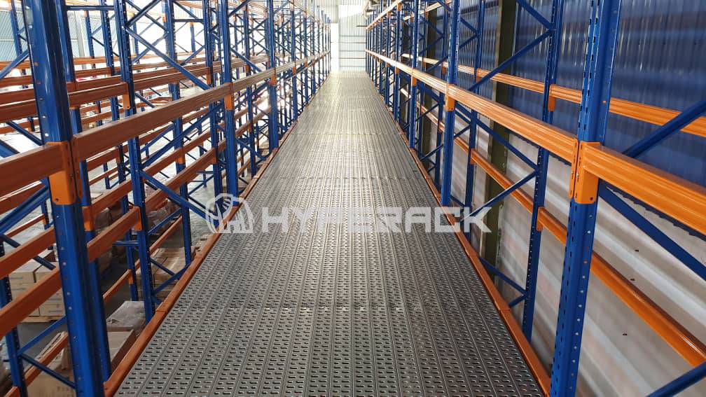 HYPERACK - Racking supported Platform with Steel Plank...