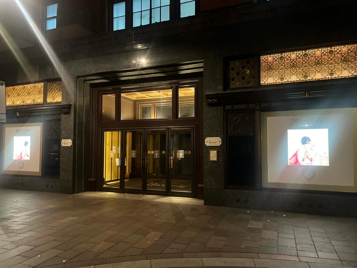Hallmark Signs, Graphics & Installations