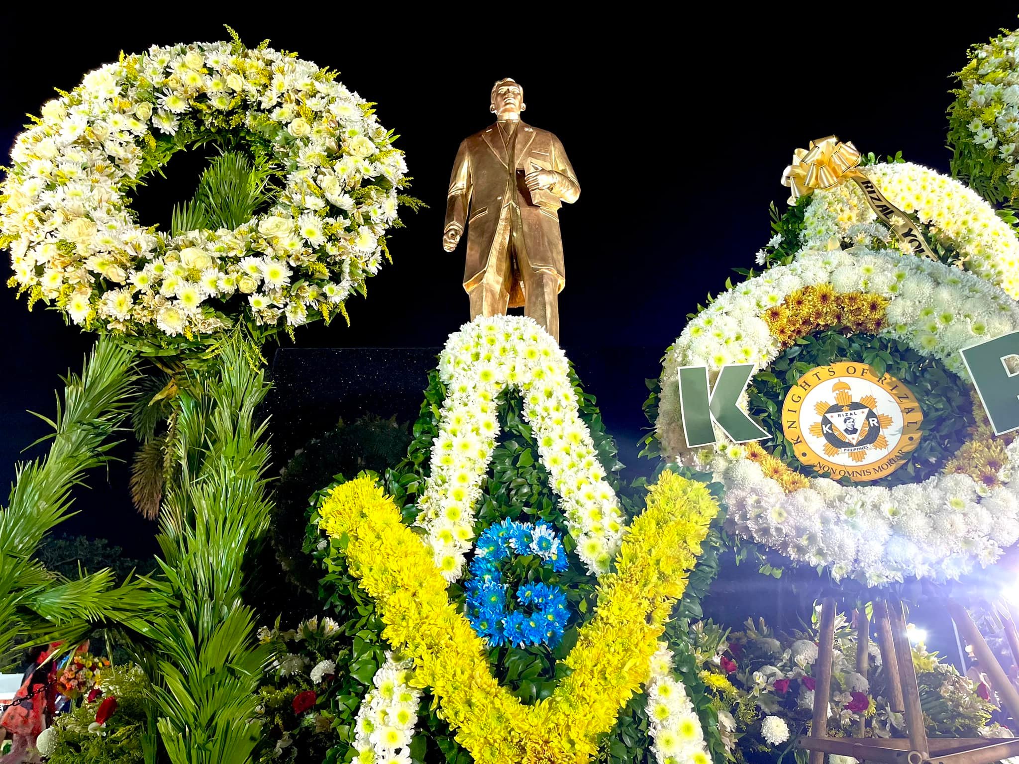 Cayewood - Unveiling of Dr. Jose Rizal monument Sounds + Lights + 2 ...