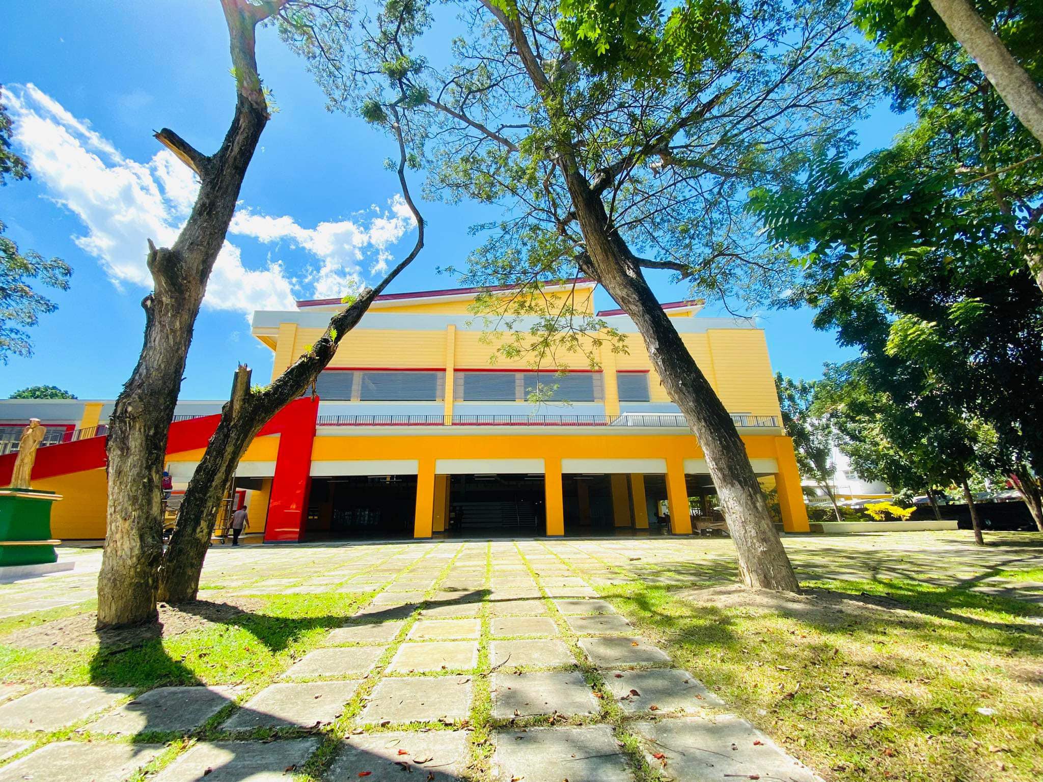 Serving... - UM Learning and Information Center-Davao City