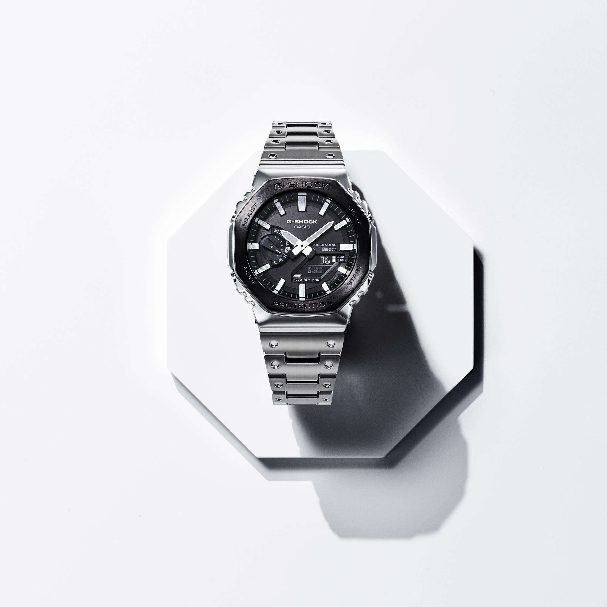 A collection of full-metal descendants of the first-ever G-SHOCK 