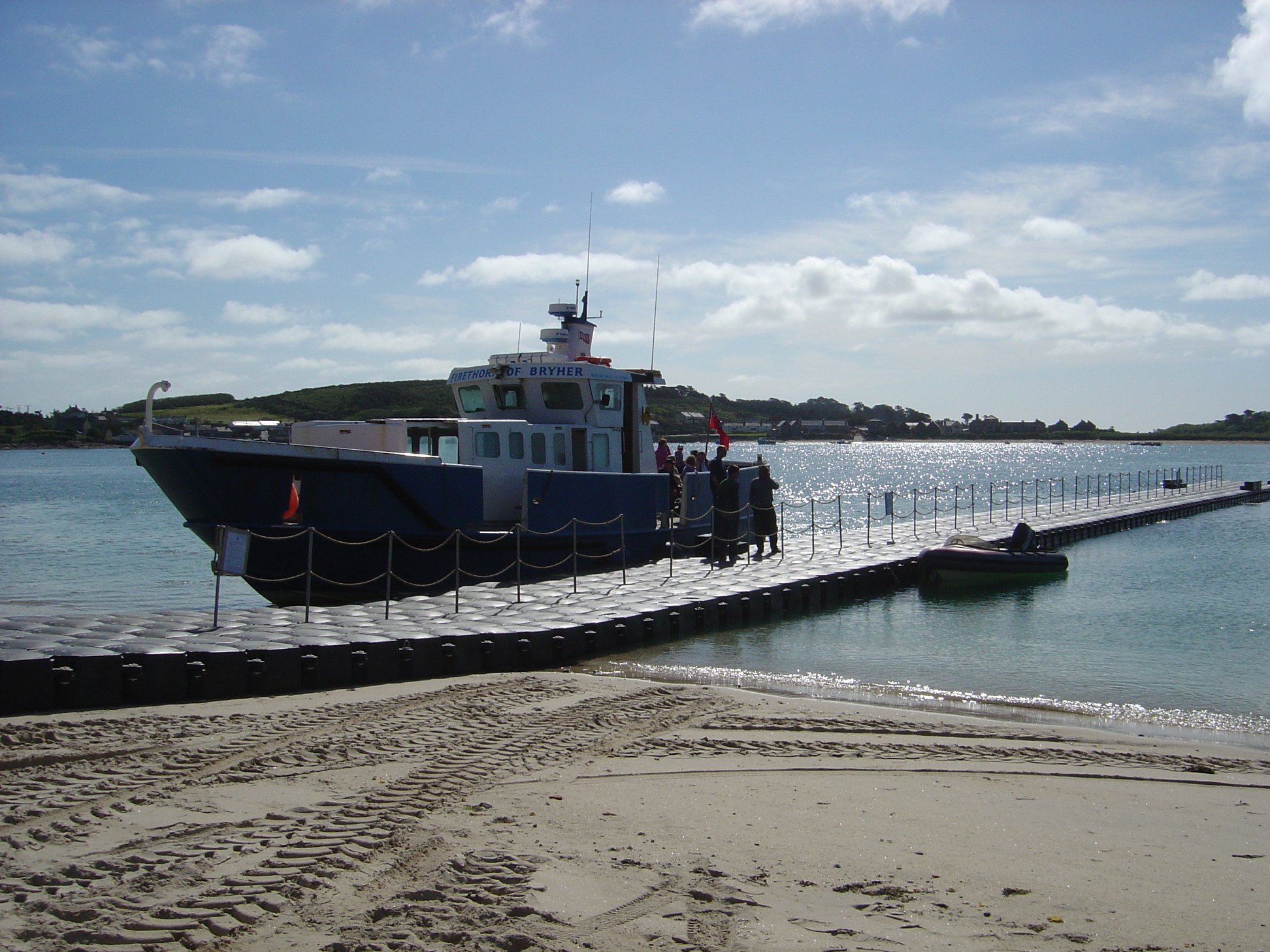 The AIRFLOAT Modular Pontoon System... - Airfloat Pontoons | Facebook