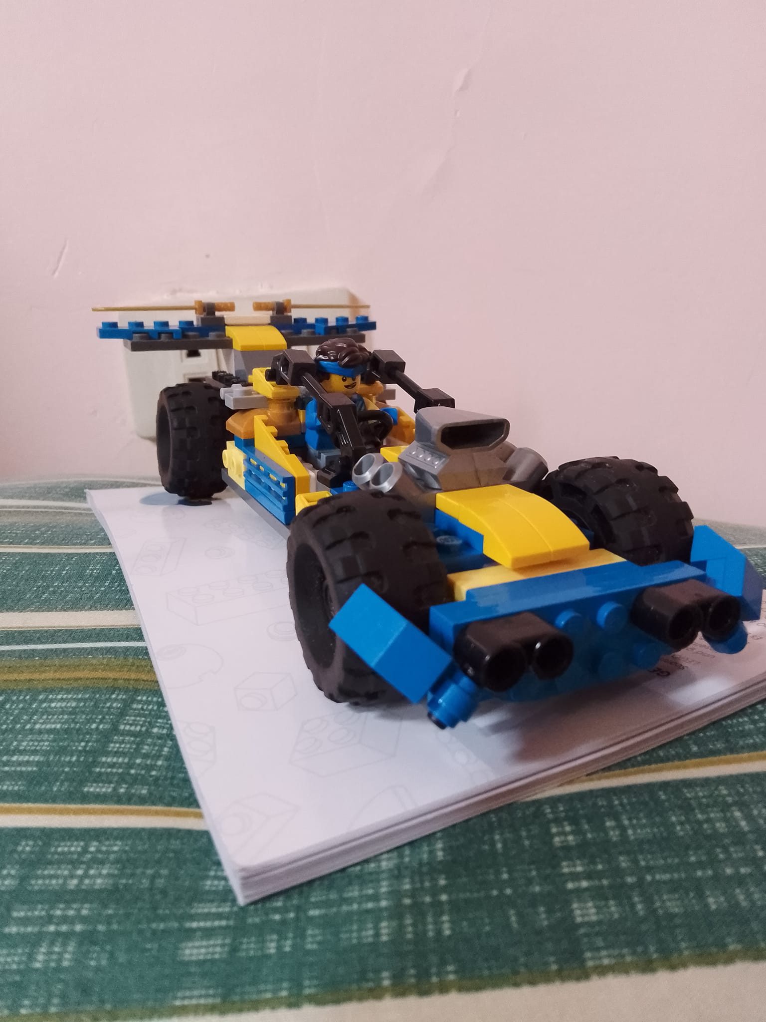Hi I'm a big fan of Ninjago and my favorite ninja is jay that's
