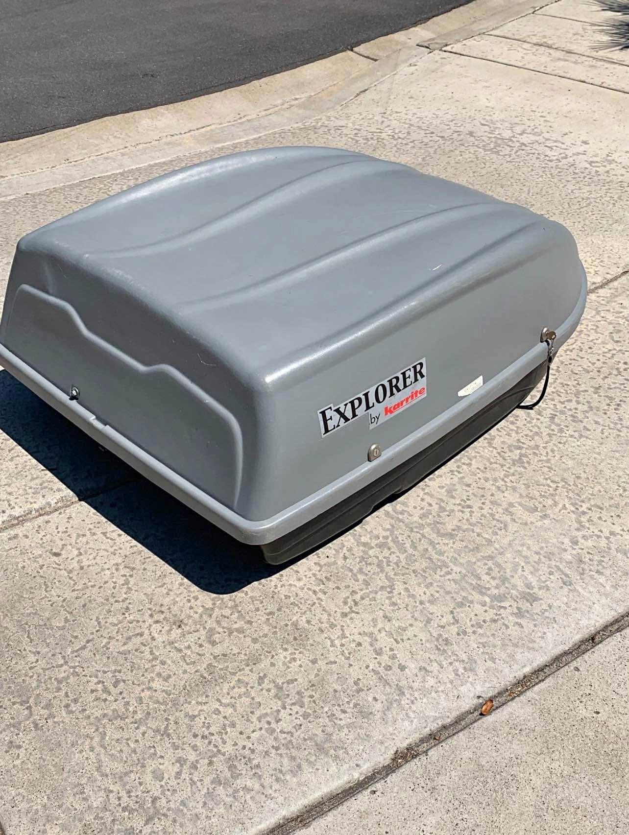 Karrite Explorer Roof Cargo Box has all parts, including key. - Car ...