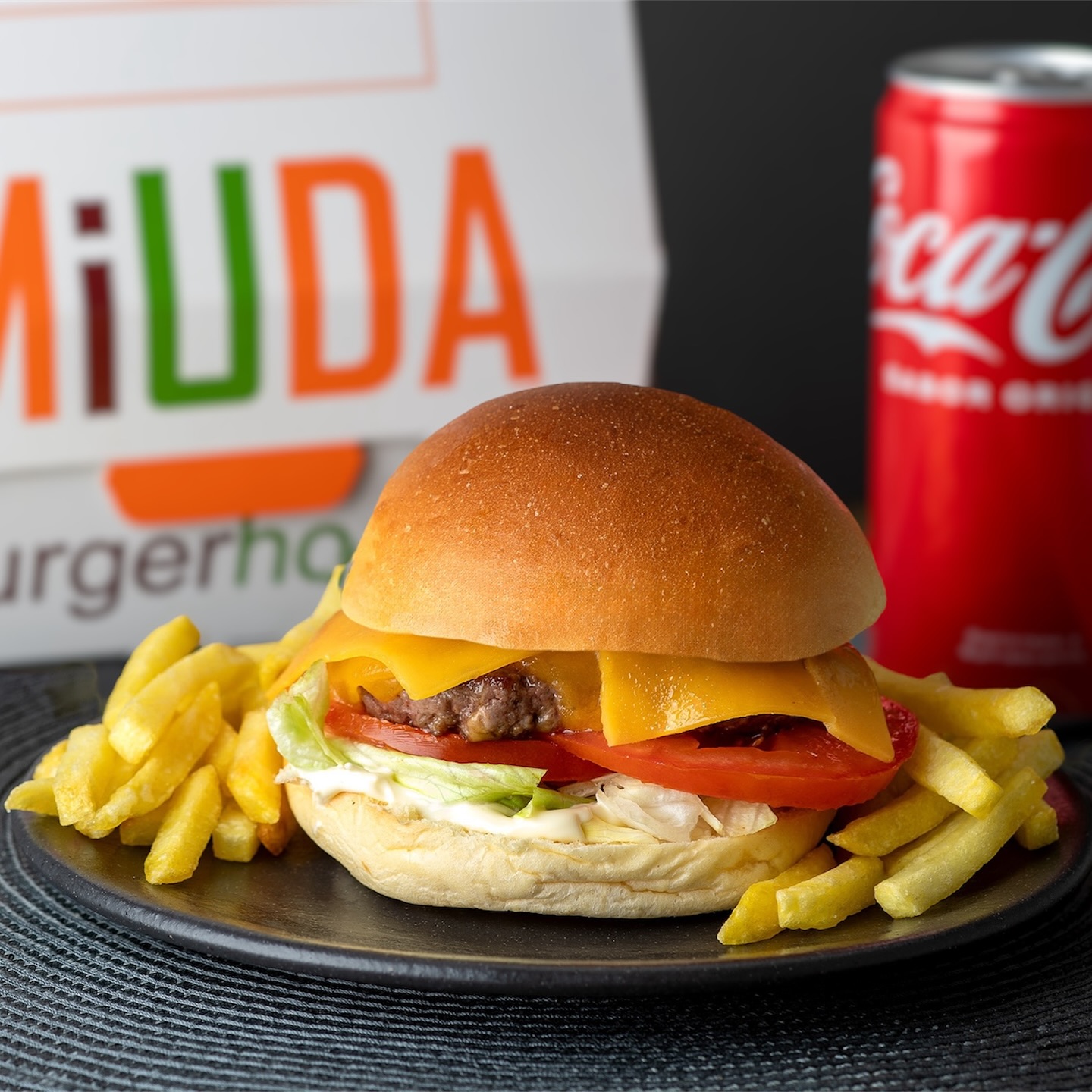 Ponto TakeAway - Menu MIUDA Cheese Burger 🍔🍟🥤😋... | Facebook