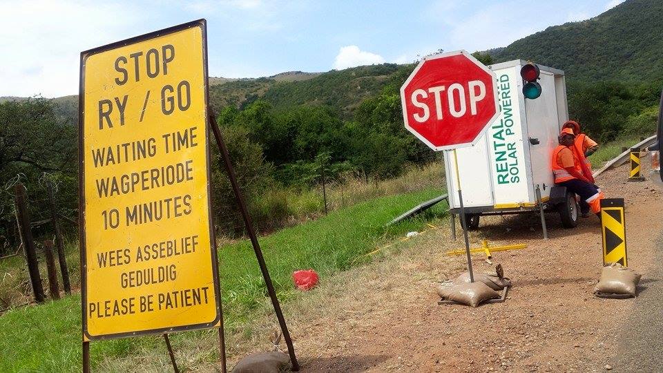 Nkomazi FM - Traffic: Stop and Go at the R570 road to... | Facebook