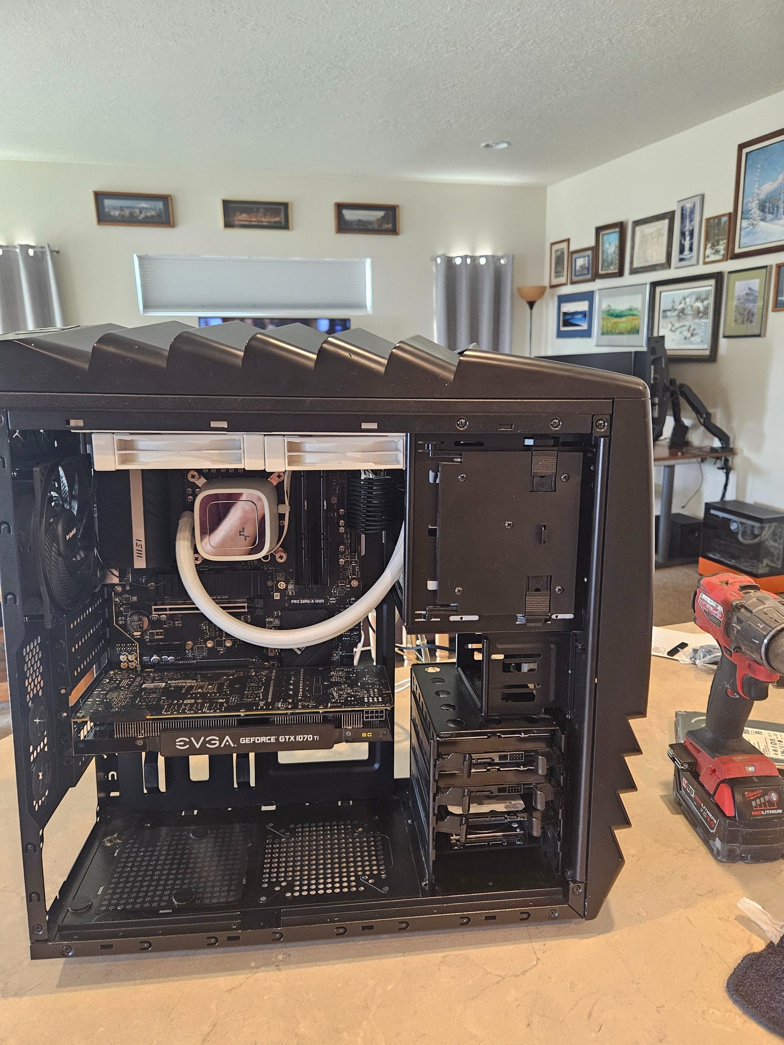 Upgrading old PC case with i5 12400F and 16GB DDR5