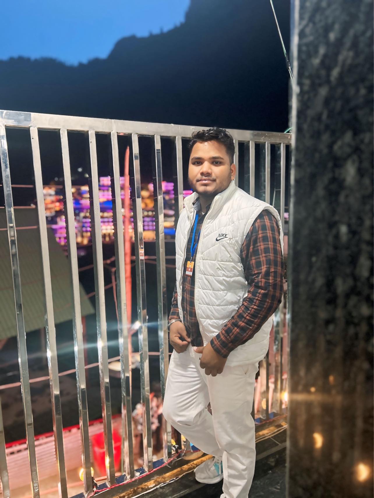 Singer Dinesh Raj official