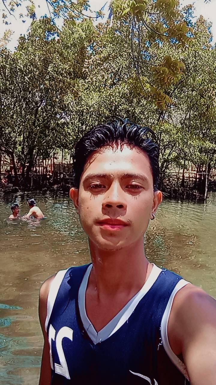 Laurence Borlaza