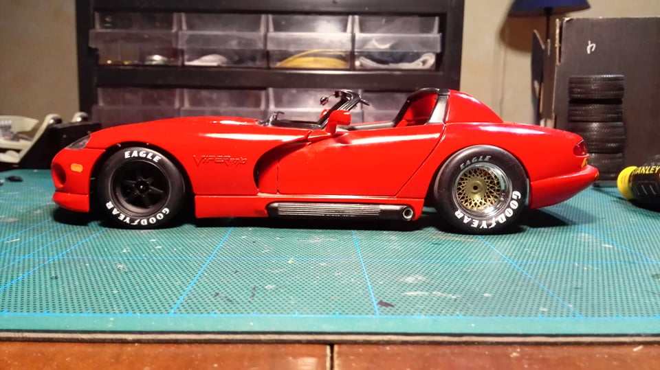 Dodge Viper RT.10 American Flag TributeBurago 1.18
