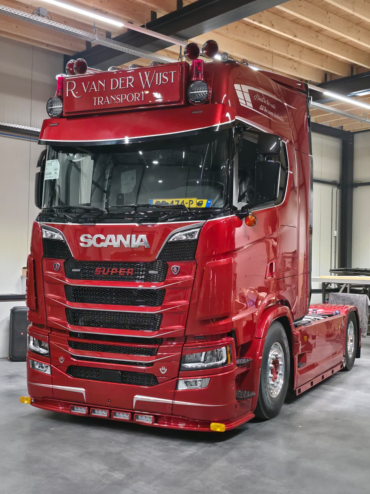 r-van-der-wijst-transport-zeeland