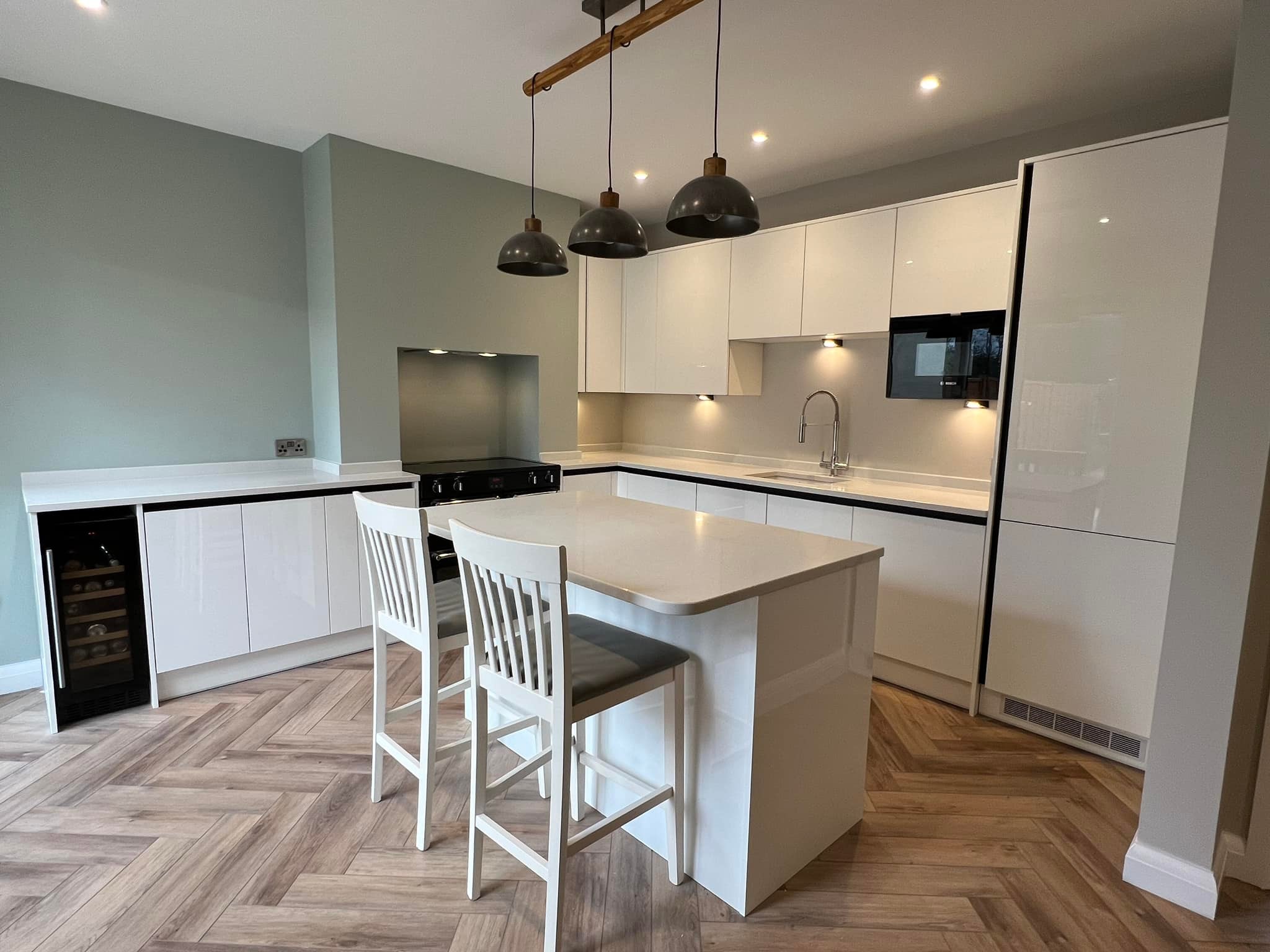 Kitchen Refit 🔨 ☑️ Old kitchen... - JS Carpentry Services