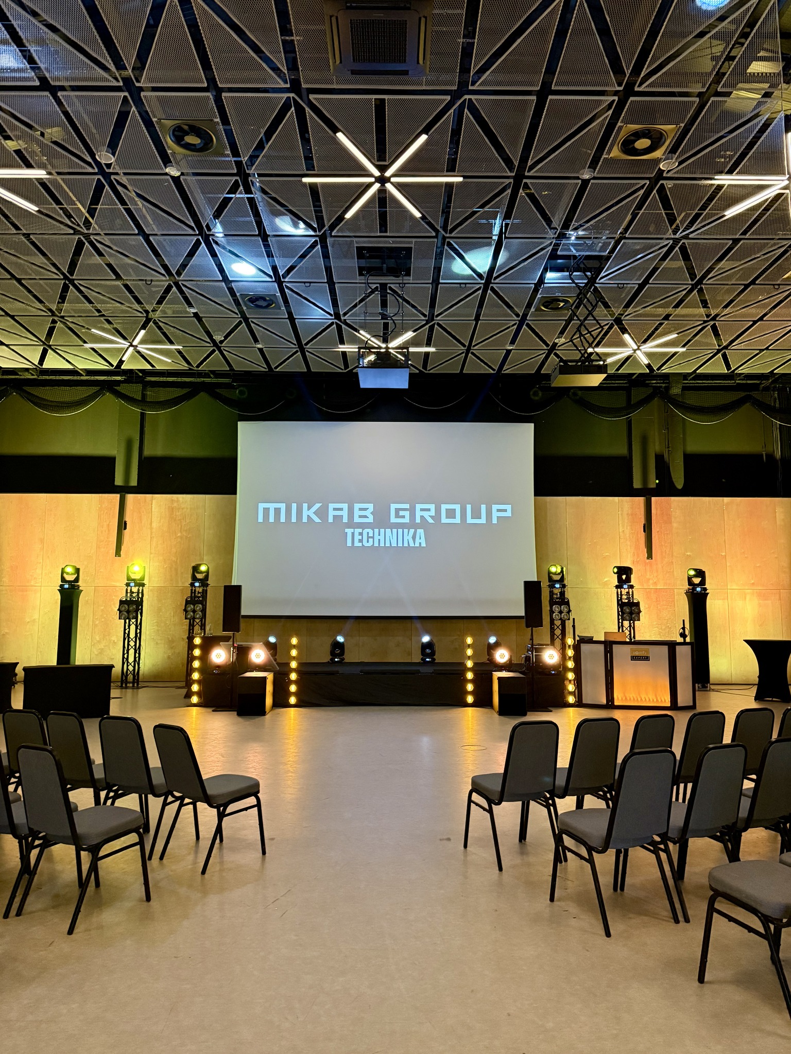MIKAB GROUP Technika • Światło • Scena • Dźwięk • Multimedia added a ...