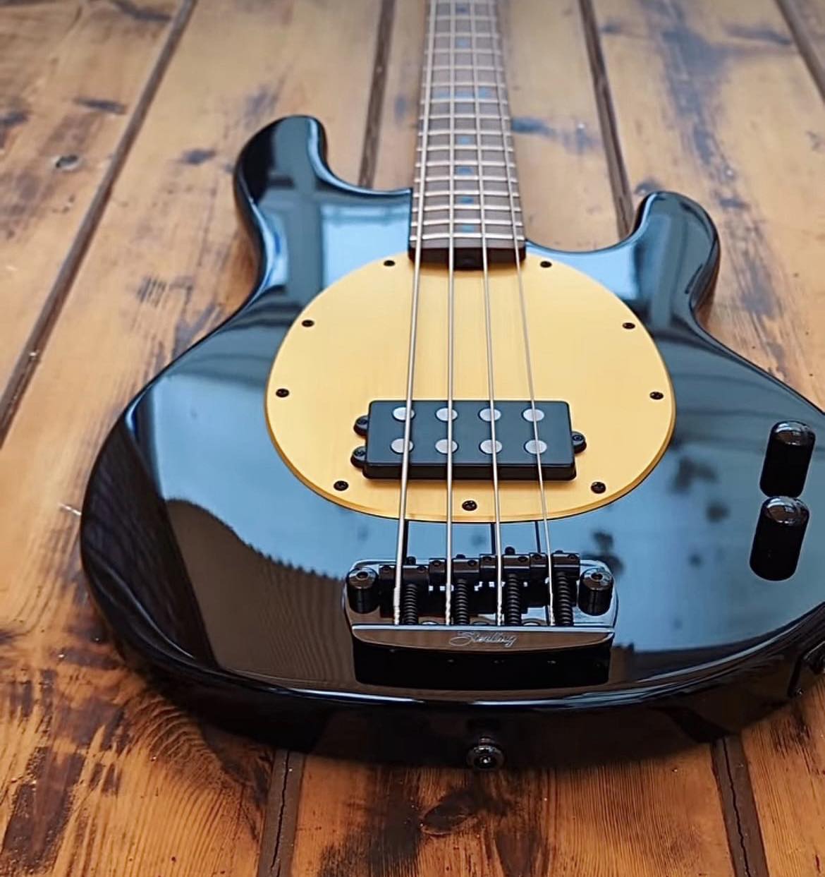 T*U様 Music Man StingRay 1988 Honey Burst A 1987 Music Man