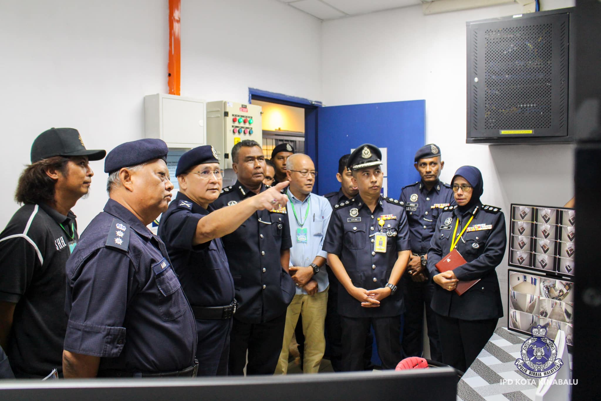 LAWATAN KERJA YDH DCP GILBERD... - Polis Daerah Kota Kinabalu | Facebook