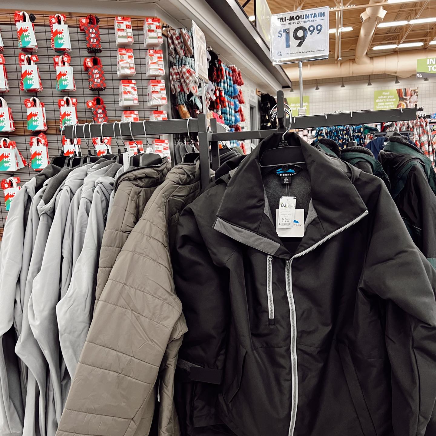 B2 Outlet Store