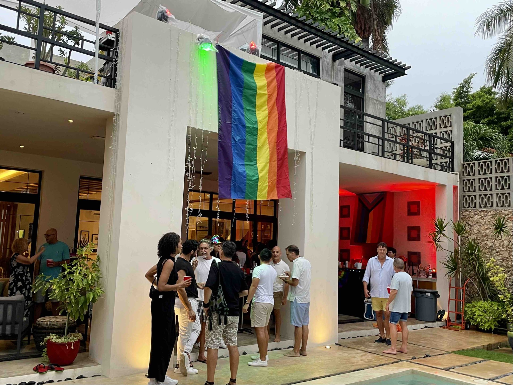 🌈 En el Consulado 🇺🇸 nos unimos... - U.S. Consulate Merida