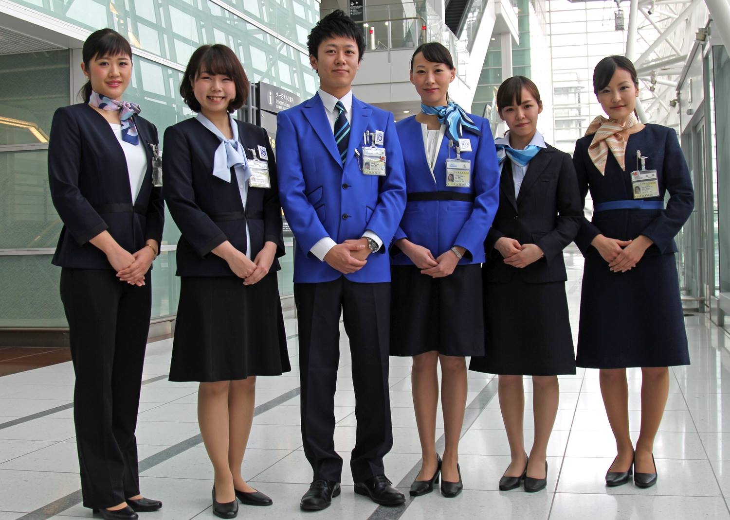 中部国際空港 セントレア - おはようございます。セントレアです。開港10周年を迎える2月17日(火)からセントレア空港スタッフの制服が変わり ...