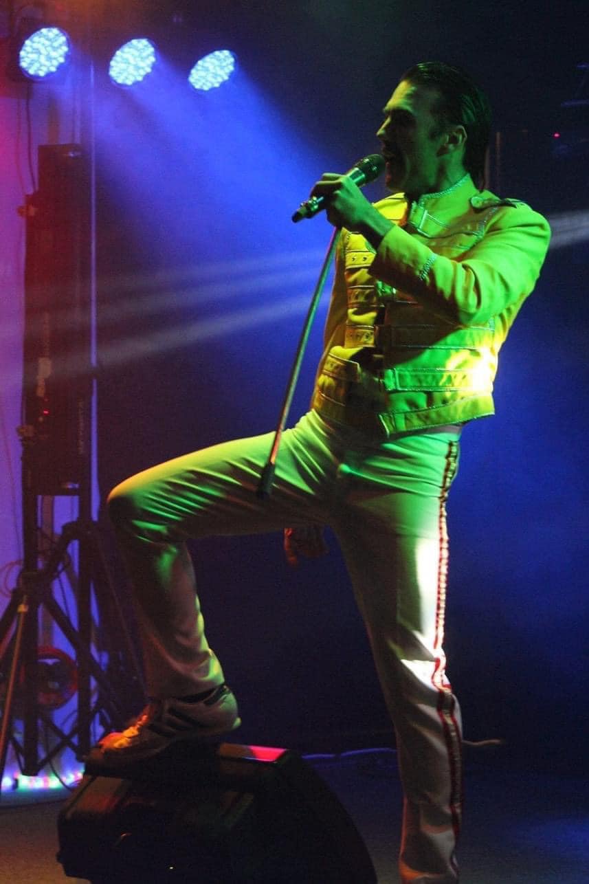 Crown Bredbury - Another fantastic night with Liam as...