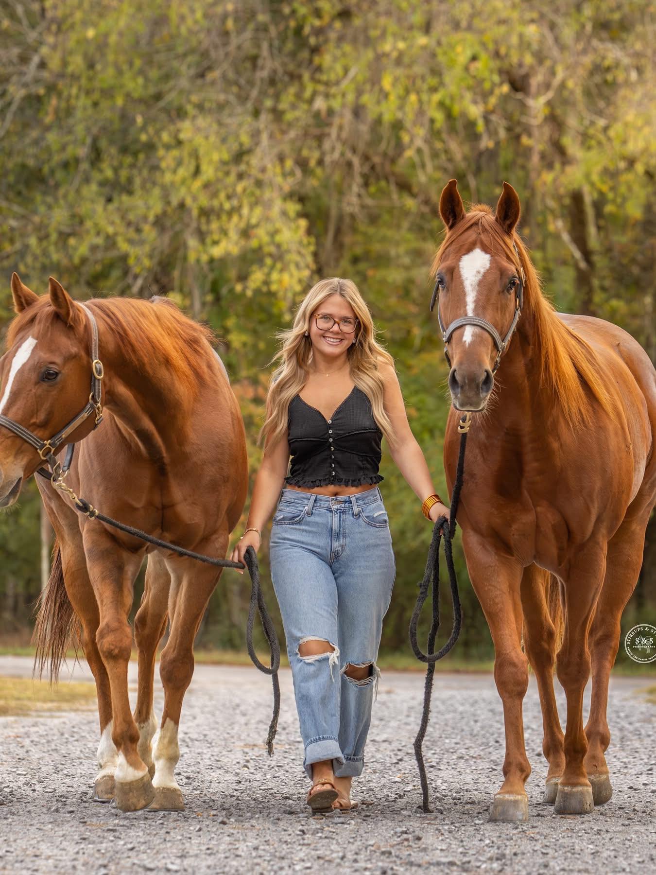 Bella Gross Barrel Racing