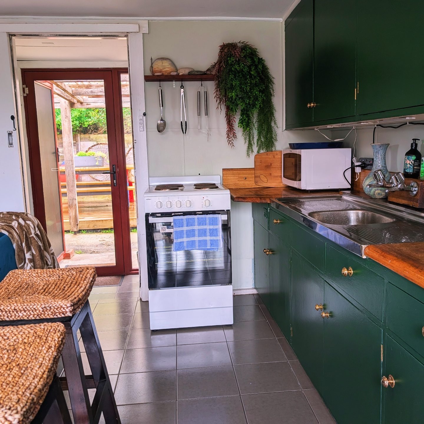 Salty Devil's Rest - Coastal Wilderness Shack | Arthur River TAS