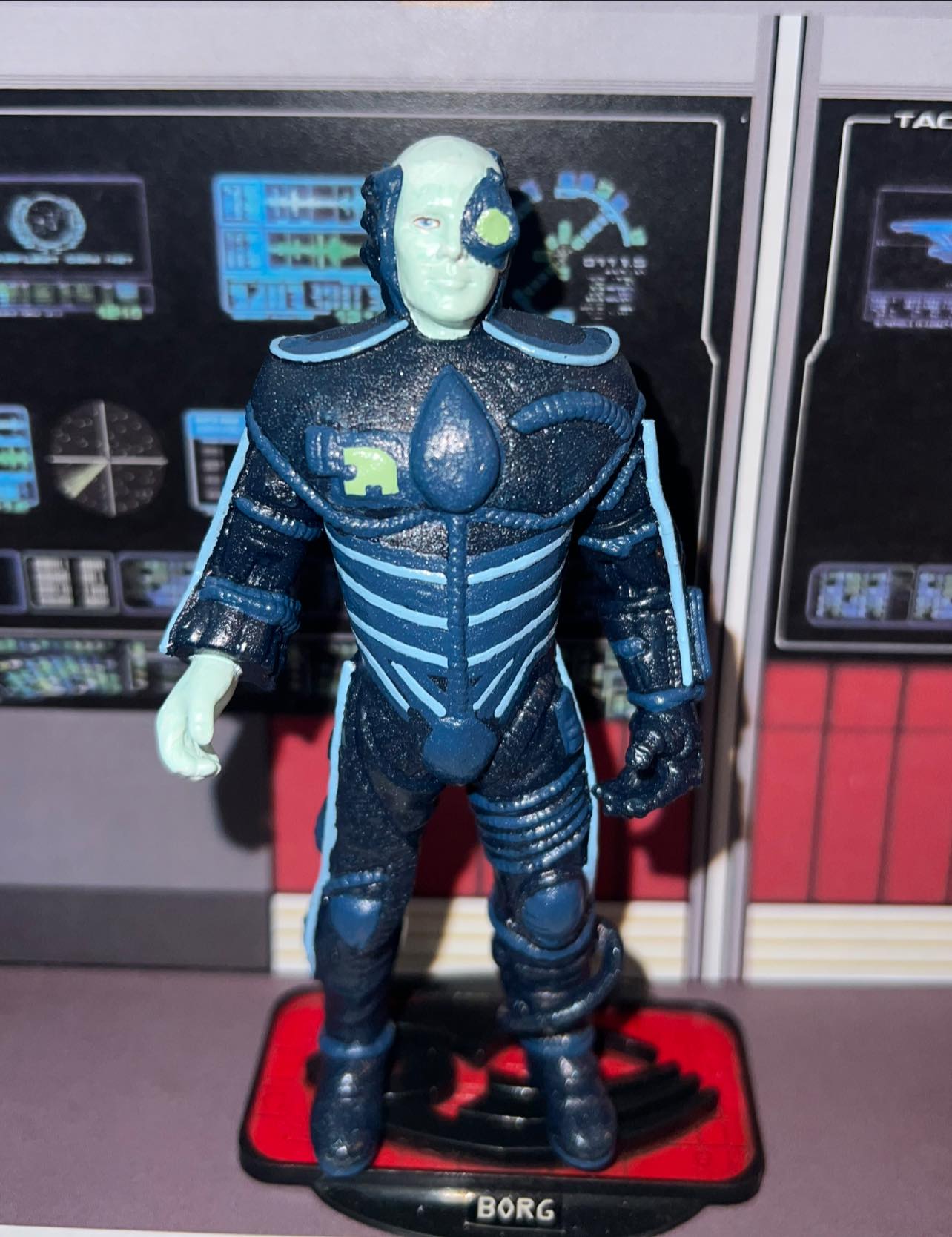 Prepping a Borg drone for STAR TREK: FIRST CONTACT in 1996.