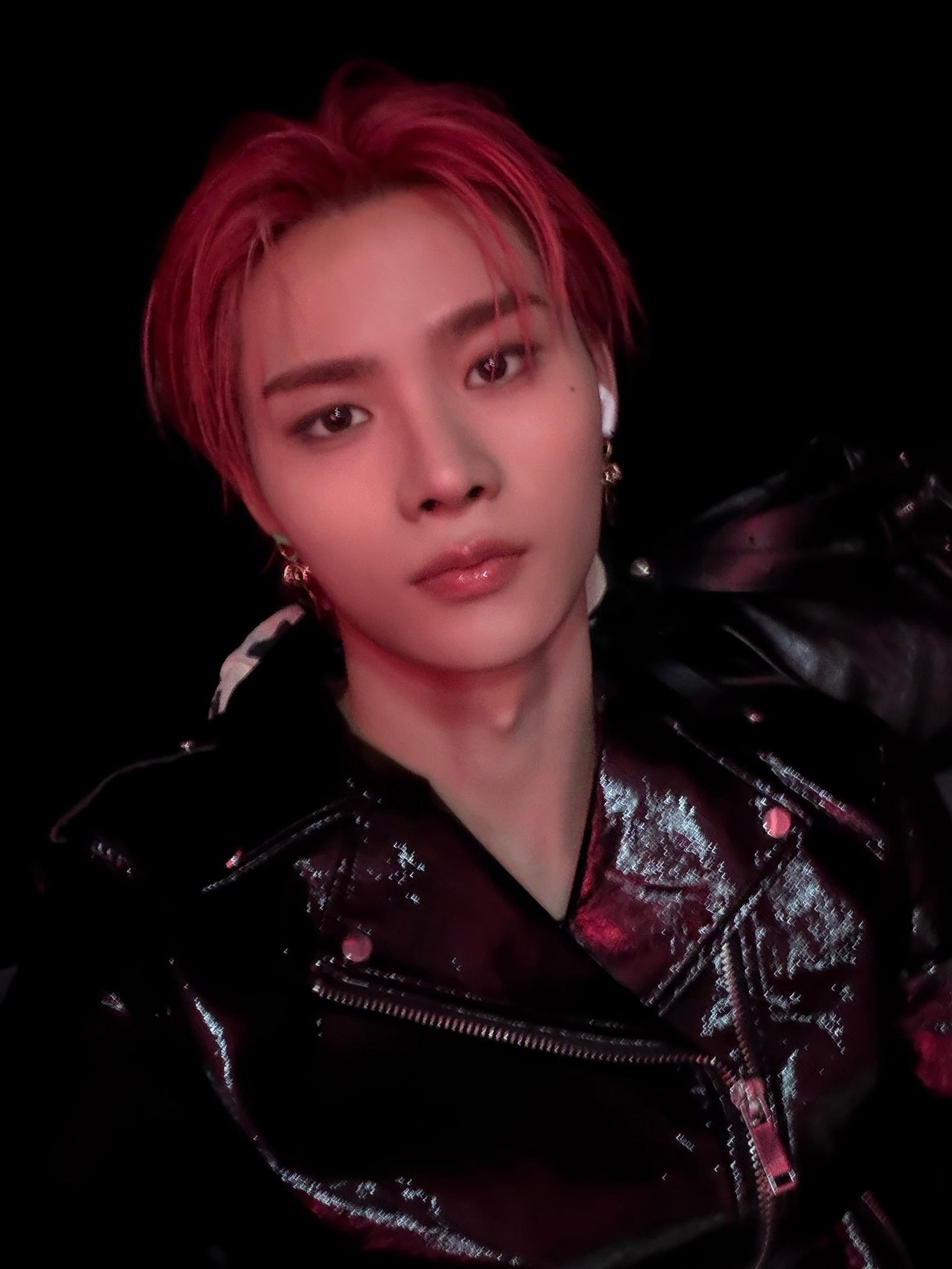 🤍✌🏻🖤 ❤️ #8TURN #에잇턴 #エイトターン #명호 #MYUNGHO #ミョンホ