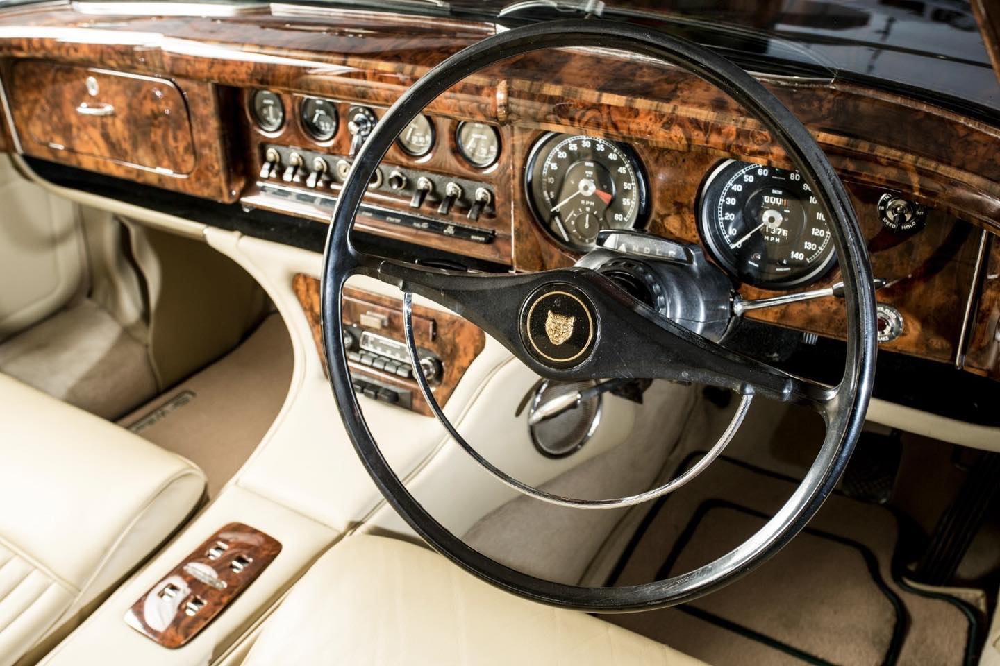 Luxury walnut and leather interior in 1966 Jaguar 420G
