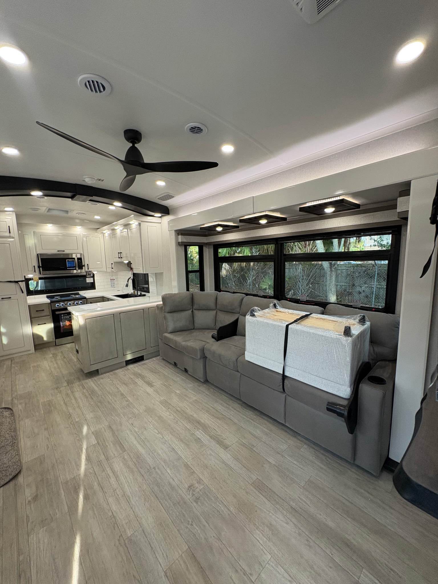 2026 JAYCO 38FBRK PINNACLE - RVs & Campers - Sarasota, Florida ...