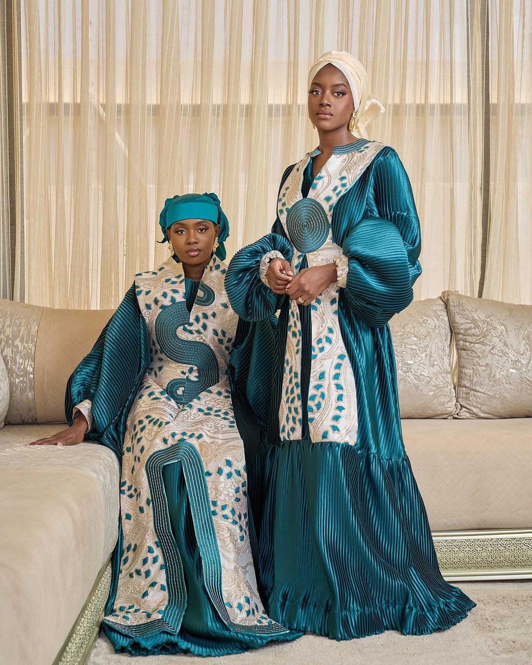 senegal ladies dresses Traditional in 🇸🇳. On Fridays, Senegalese women tend to wear traditional clothes with a scarf tied to the head called 