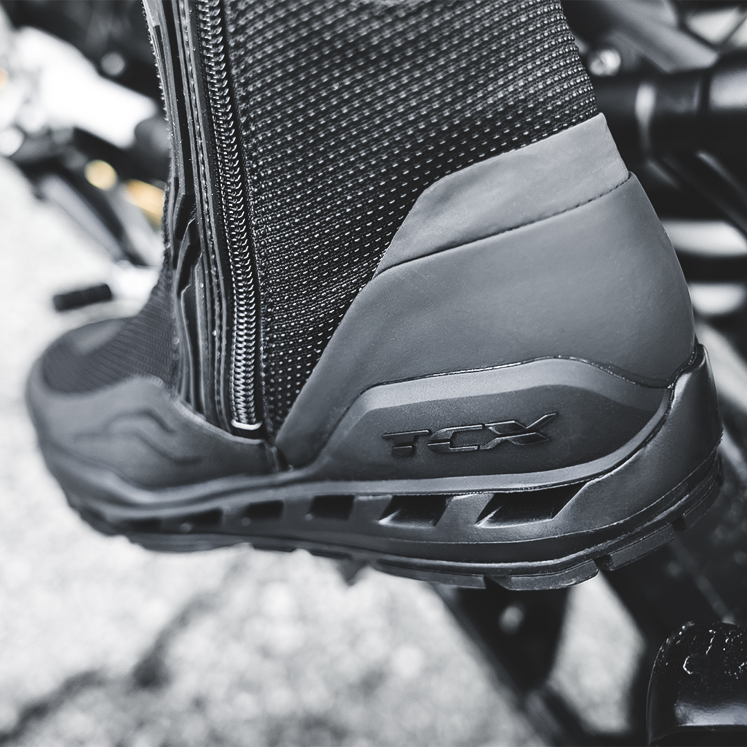 CLIMA 2 SURROUND GTX® is the ultimate solution for touring in warm