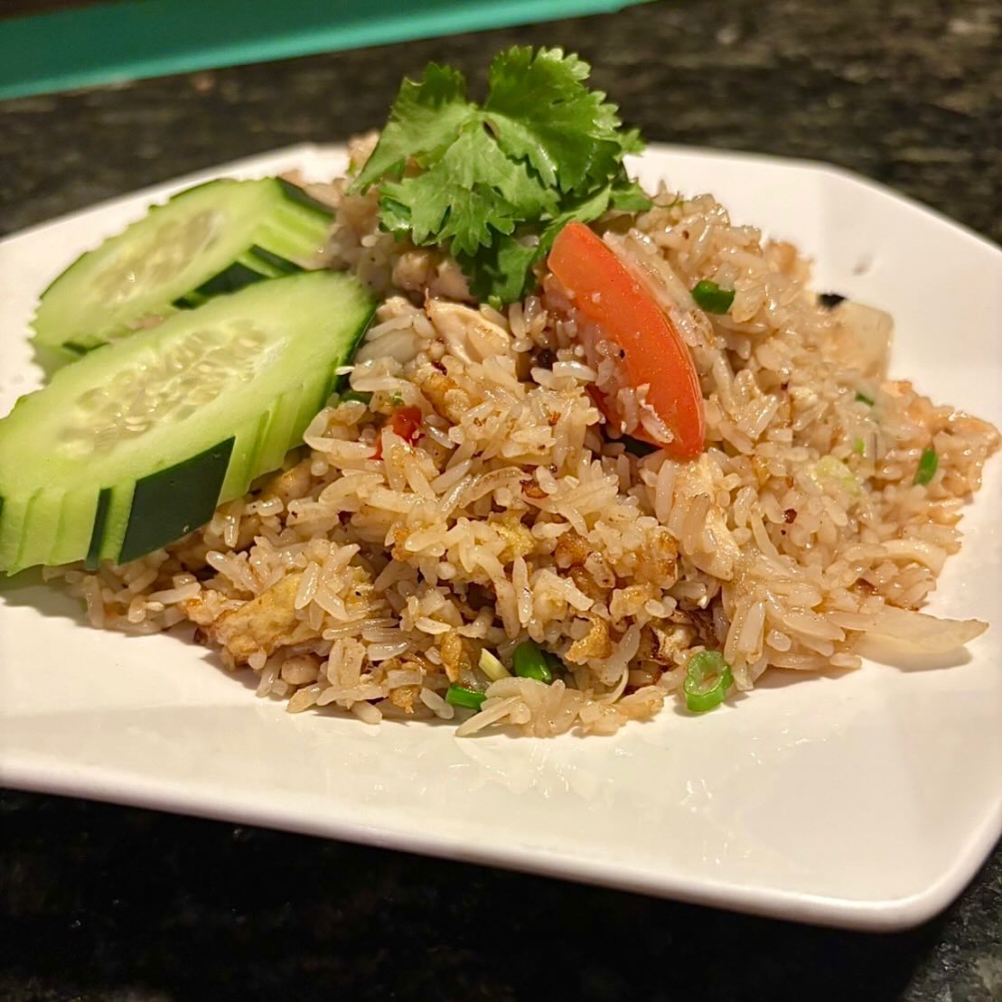 Tahntawan - Rice, meet comfort, in this bowl of fried🍚 #friedrice #meat ...