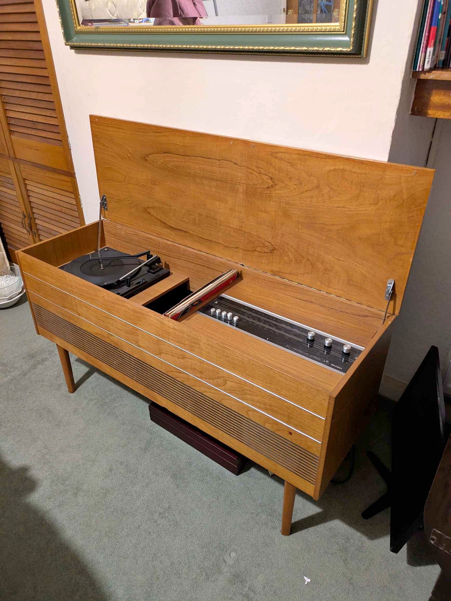 Vintage Bush Radiogram SRG147 (Stereo / record player) - Electronics ...