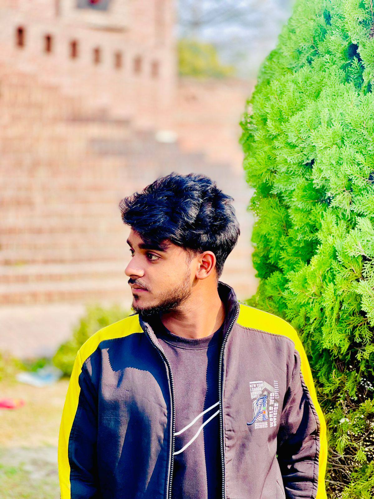 J O N Y ツ