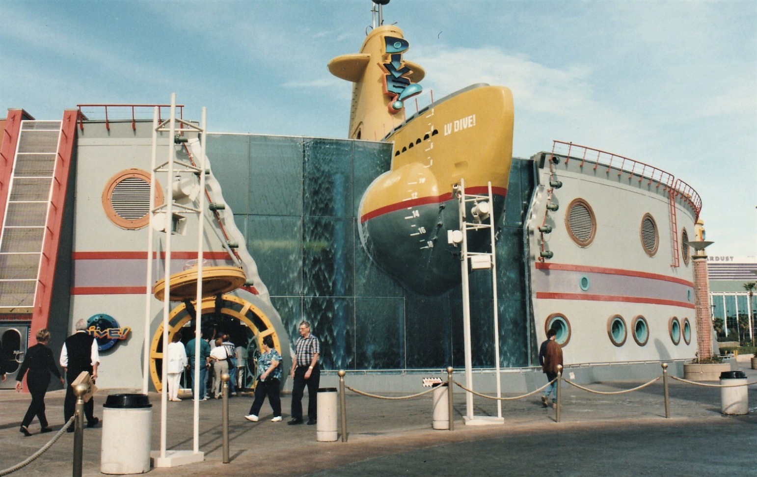 Vintage - Dive! The restaurant that Steven Spielberg built 