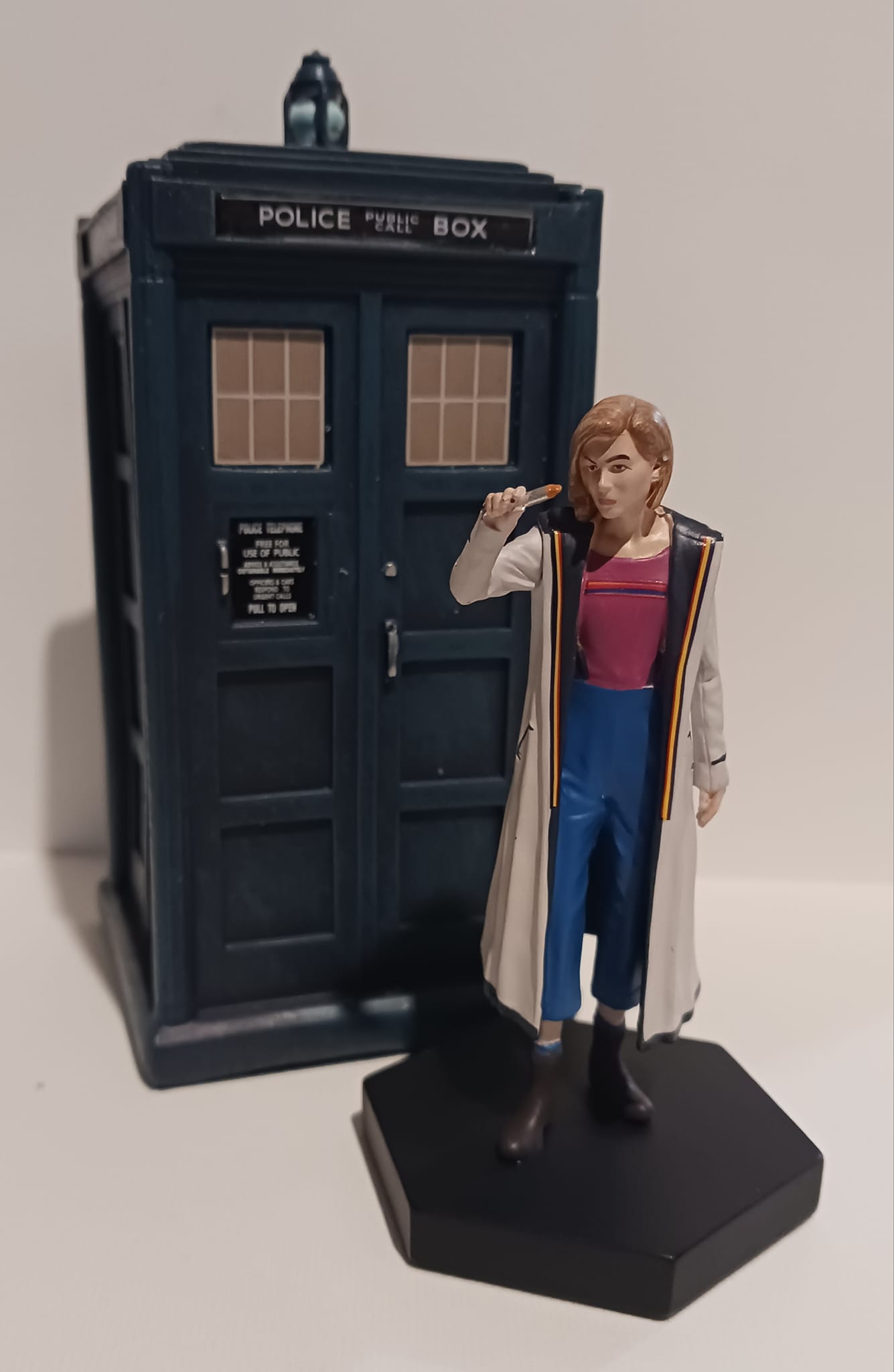 Bonnet Doctor Who Tardis Police Box - Bleu, Taille Unique, Neuf Jamais Porté, Thème Espace