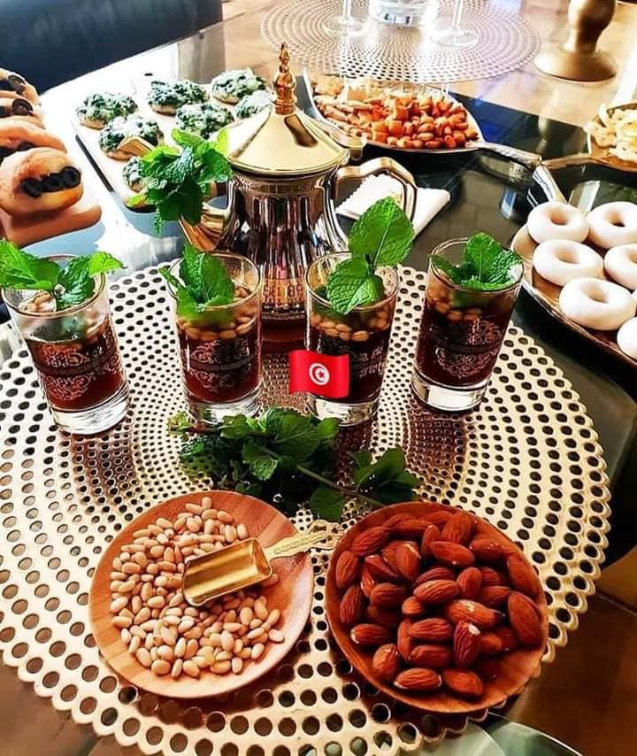 El MUNDO ÁRABE | El té de piñones es una especialidad de té de menta ...