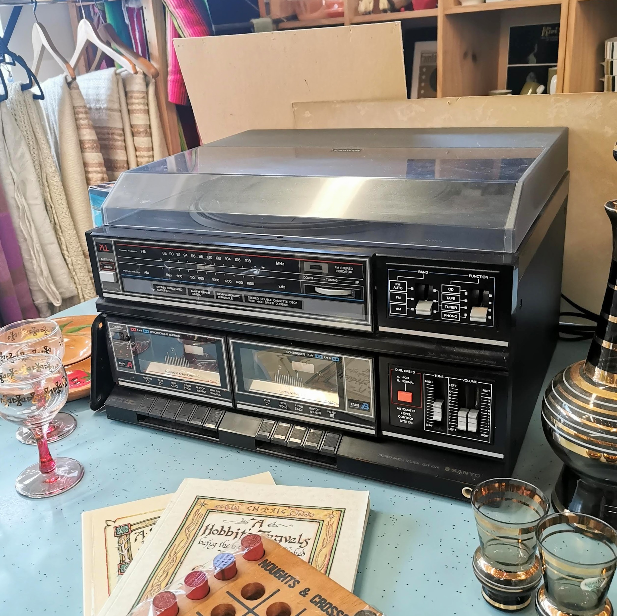 Vintage - Sanyo GXT-707 Stereo System with Dual cassette