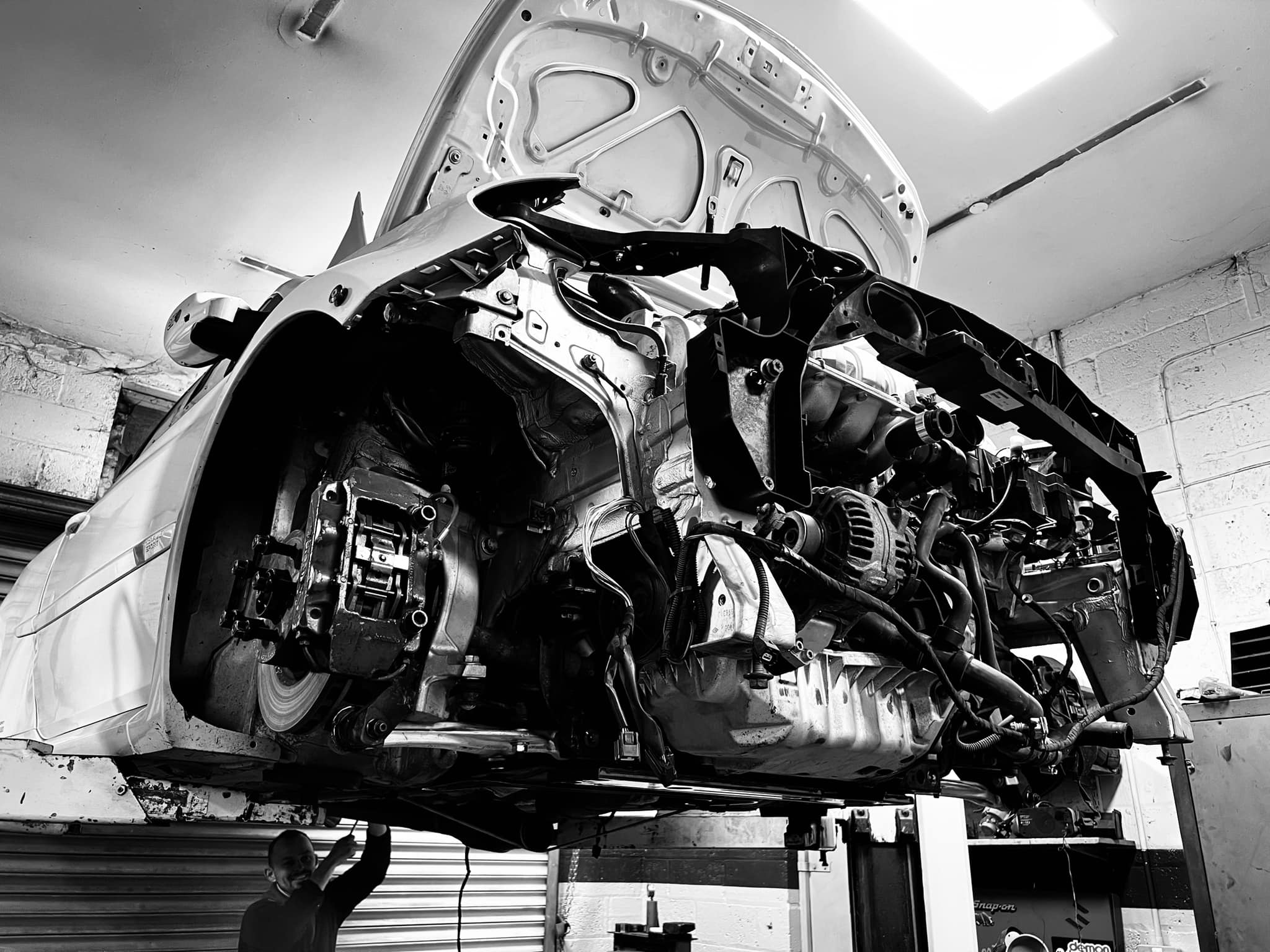 🏁 Lots of tinkering going on with... - Vision Motor Company