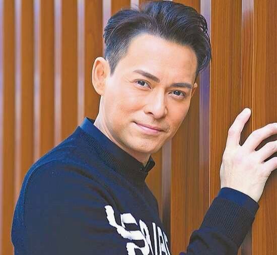 海俊杰,香港男演员、歌手,前亚洲电视艺员,现为无线电视部头合约艺员